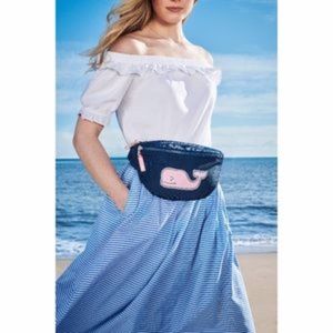 Vineyard Vines Bags - NWT Vineyard Vines whale Target Fanny Pack in hand Vineyard Vines Bags - NWT Vineyard Vines whale Target Fanny Pack in hand